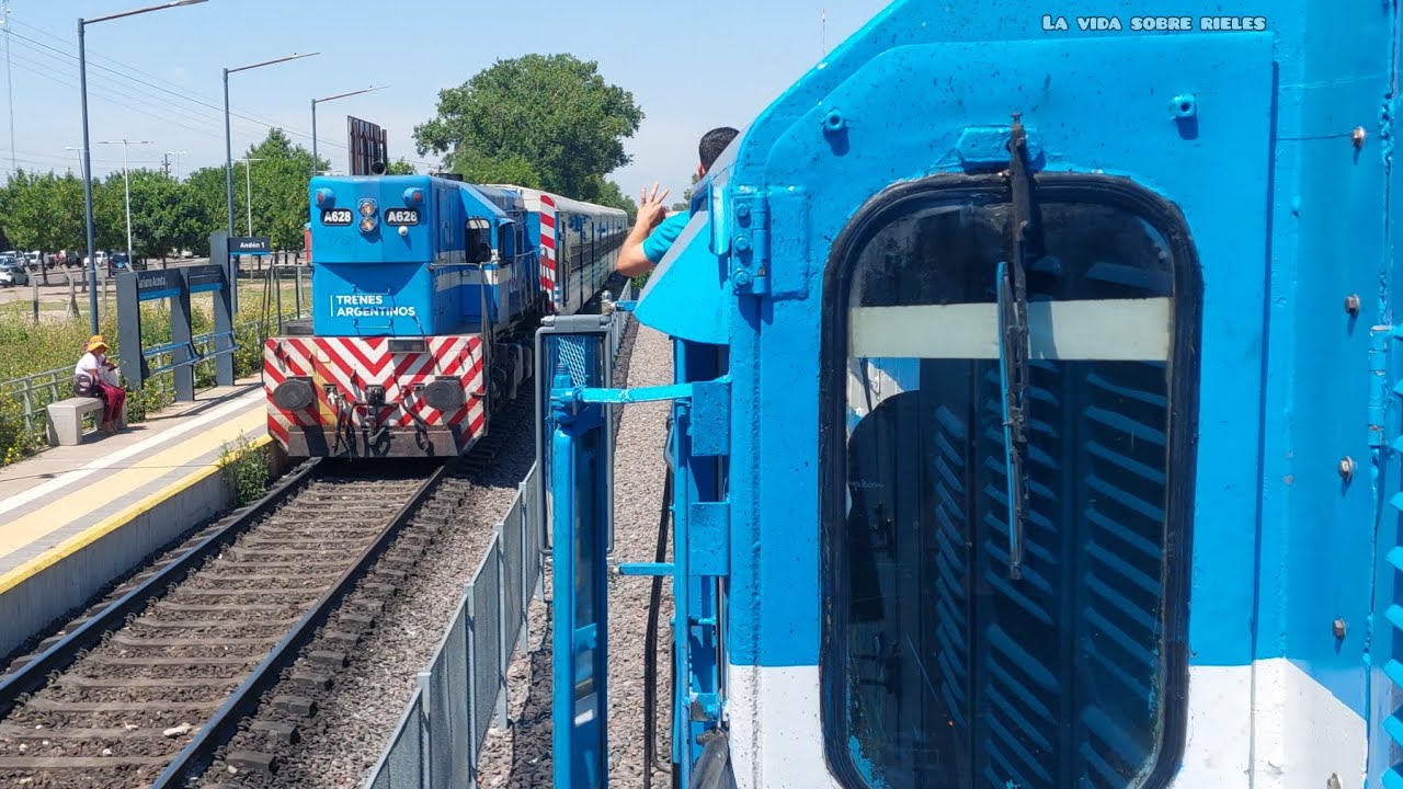 Cruce de trenes en Mariano Acosta 🤩