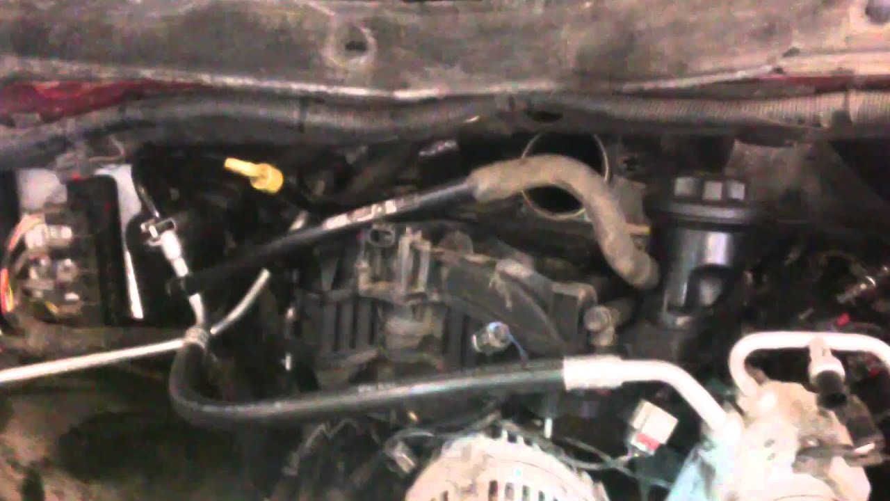 Cylinder head removal 5.7L V8 2006 Dodge Ram R1500 R2500