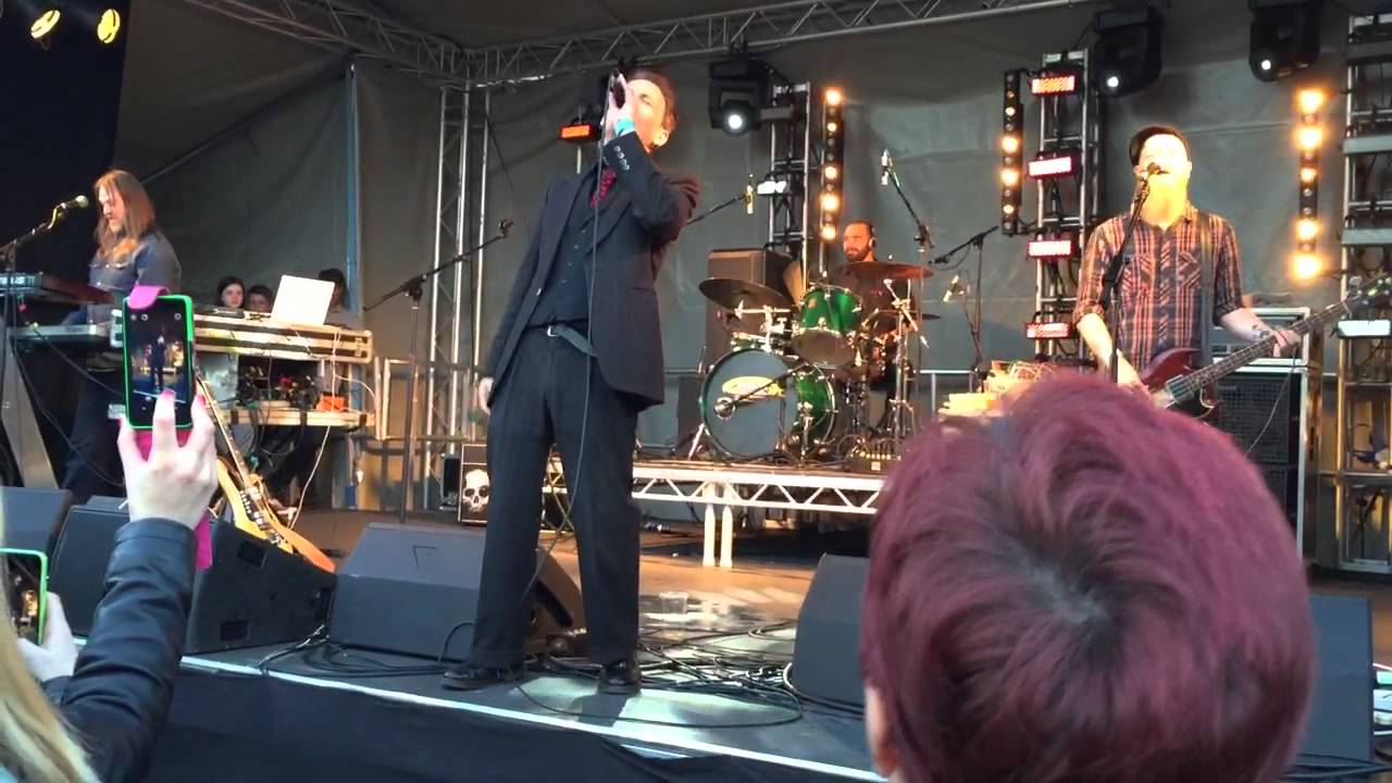Space, Female of the Species, Darwen Live 2015