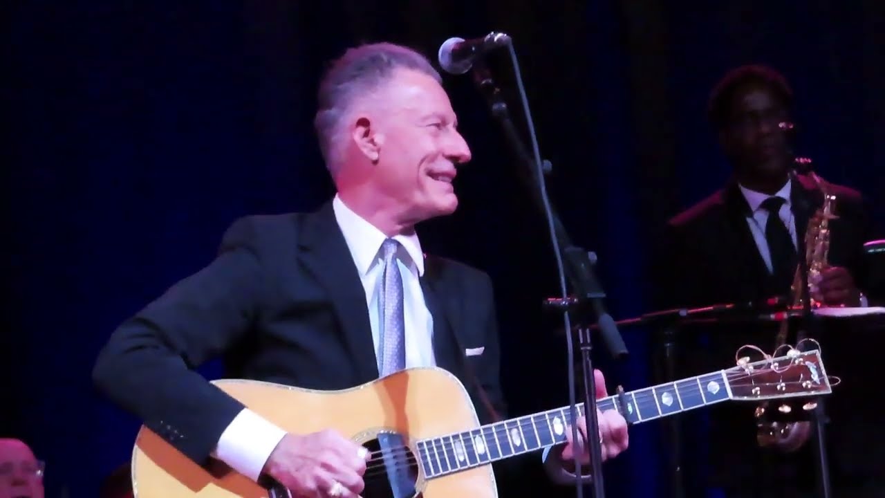 Lyle Lovett  – 