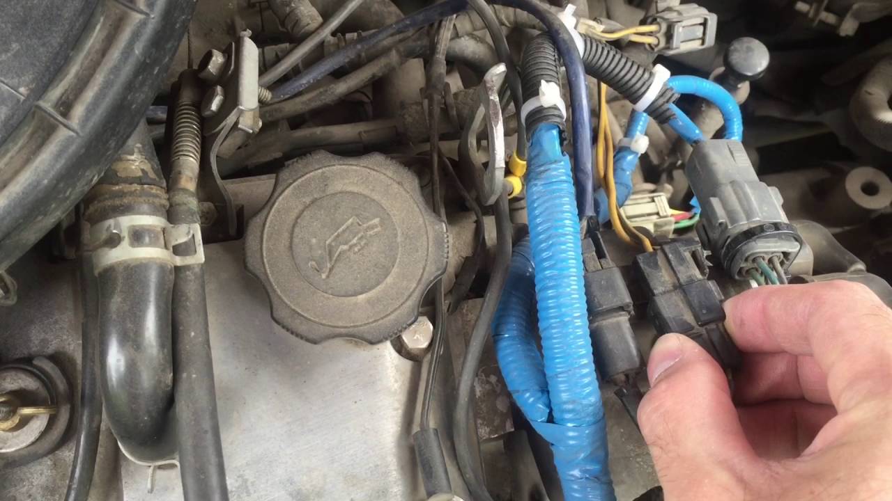 Подготовка к регулировке ДВС MAZDA REVUE (MAZDA 121 DB)