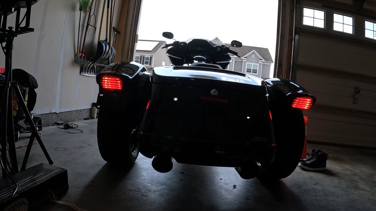 2024 Road Glide 3 After Market LED low Profile brake/tail light replacement: Life of Trike (RG3)