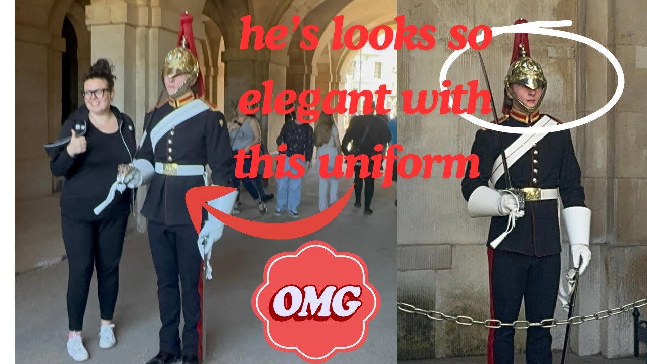 KINGS Guards 💂move away from tourists! Have enough ✊😡