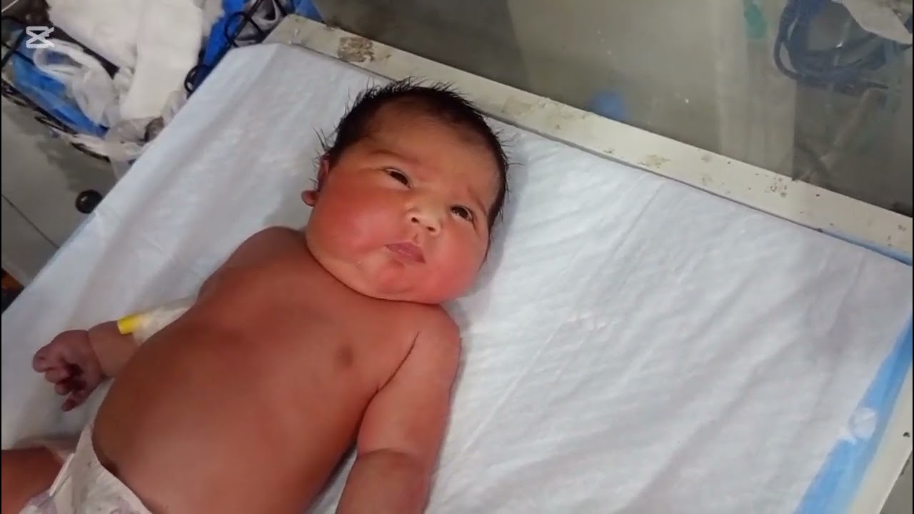 Adorable baby First bottle feeding 😍