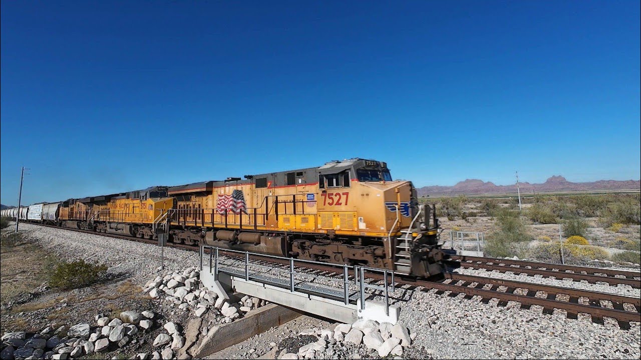 UP 7527 East — Lumber-Heavy Mixed Freight at MP 759 | Sunset Route