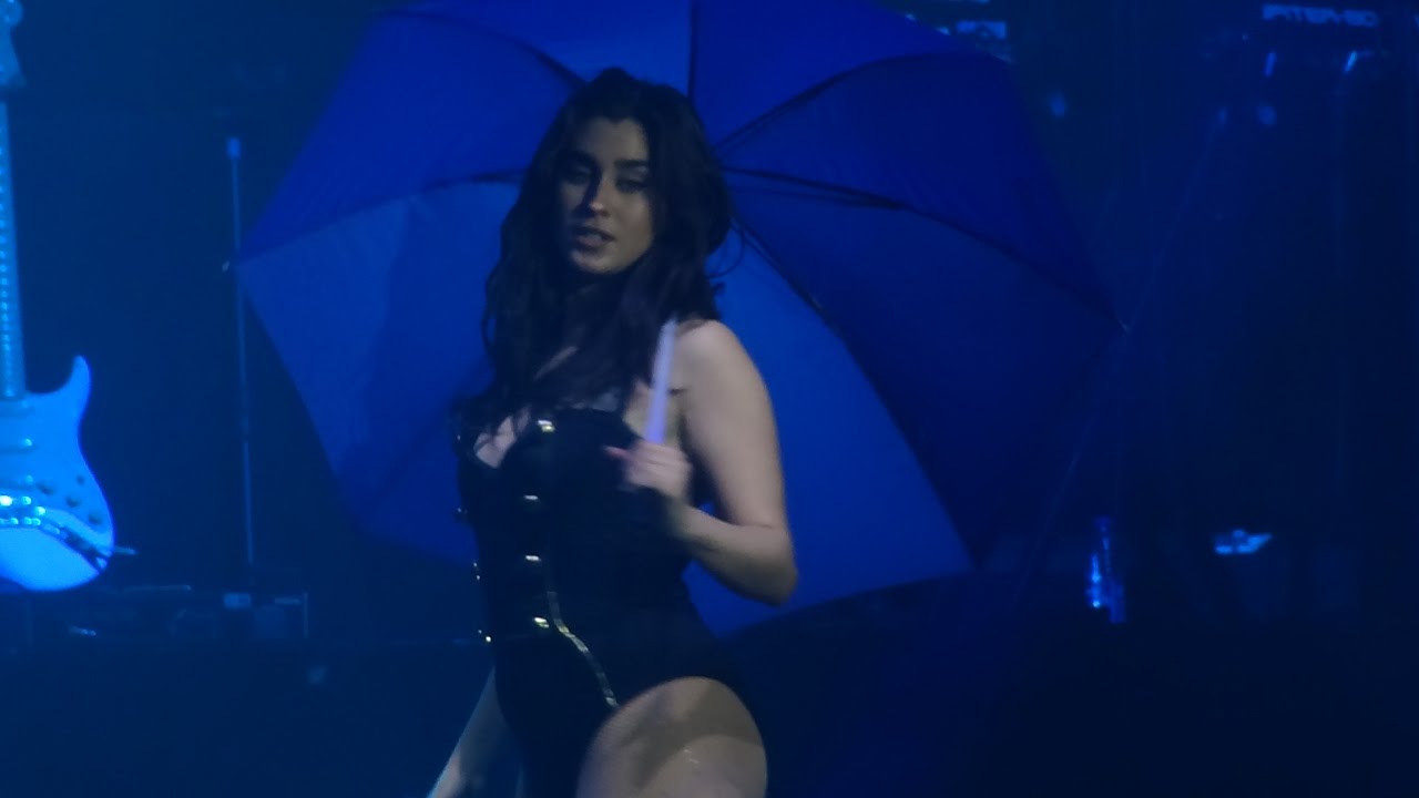 Fifth Harmony - Squeeze (Live in Antwerp, the 7/27 Tour - Lotto Arena) HD
