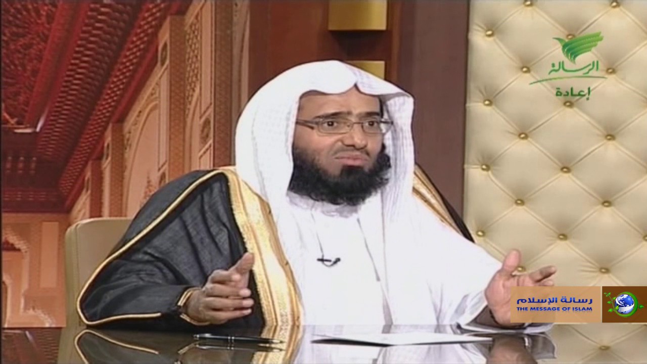 هل يجوز تقاضي المال كعمولة من الشركات مقابل مساعدتهم في إدخال معداتهم؟