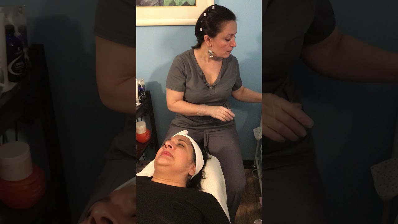 Diamond tip microdermabrasion training part 1