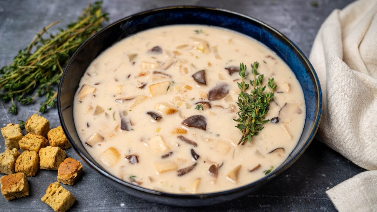 Creamy Oyster Mushroom Soup (VEGAN)