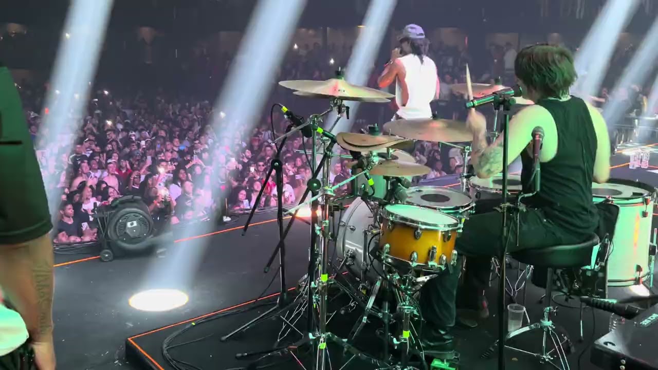 MATUÊ - CRACK COM MUSSILON (Drum Cam) Ao vivo ‪‪PERACETTA ‪‪@30PRAUM