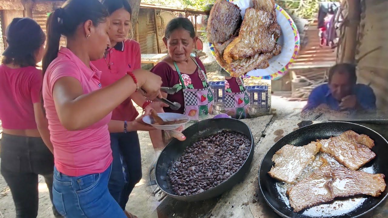 Dios mio muchas jente nos Piden serrar  El canal 😭asi cosimos una Rica y deliciosa carne cerdo frit😋