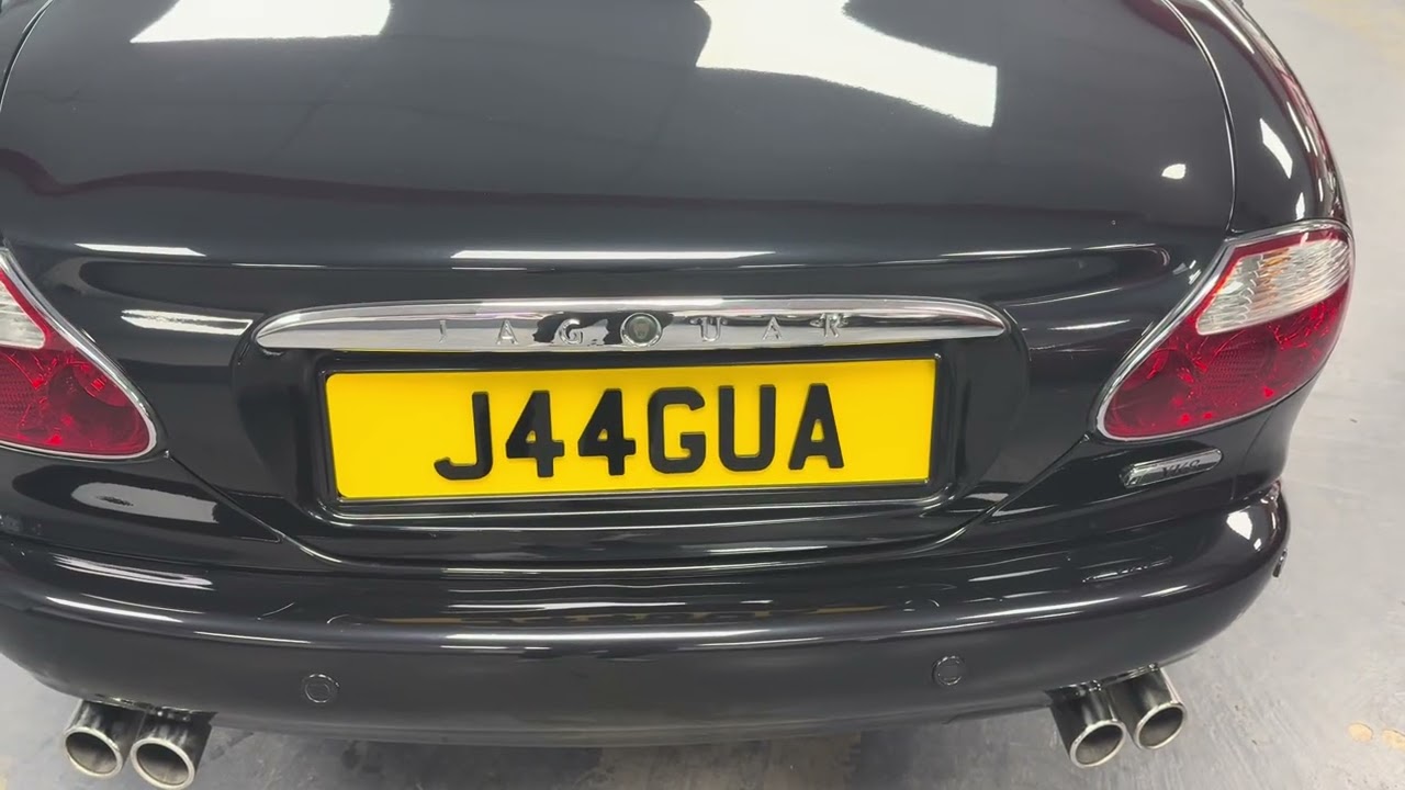 Jaguar XK8 4.2 2003 года выпуска