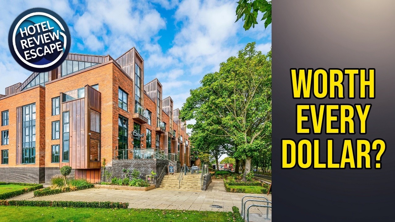 Roomzzz York City - Worth Every Dollar? | York, United Kingdom🏩