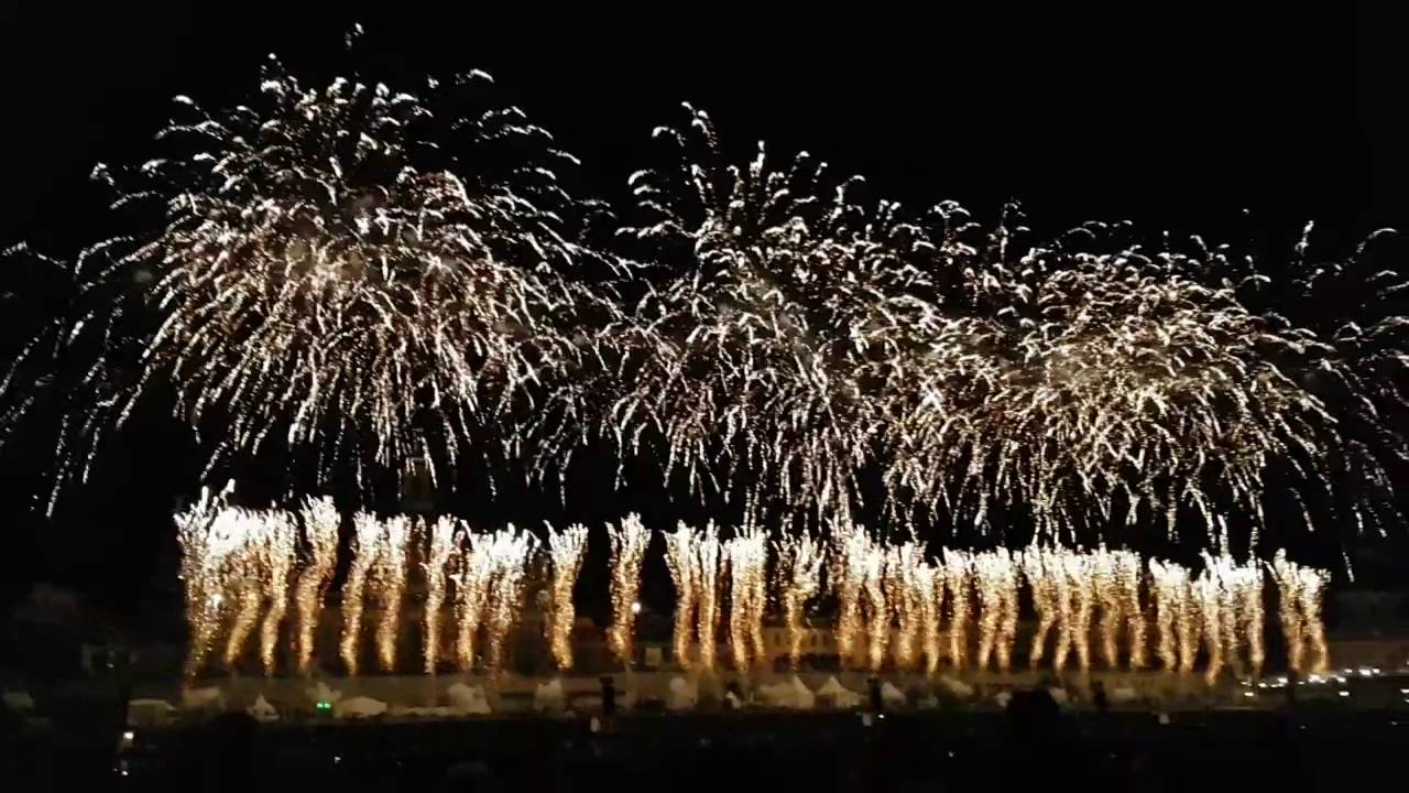 Teil8/8 Tag der Deutschen Einheit Dresden 02.10.16 Lasershow und Feuerwerk