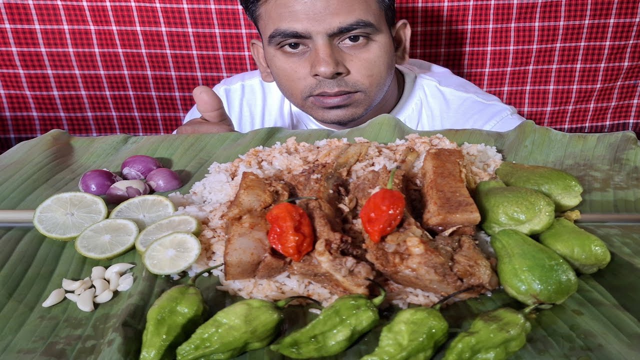 Mukbang with delicious pork curry with chayote  garlic onion and with king chili #nagastyle 