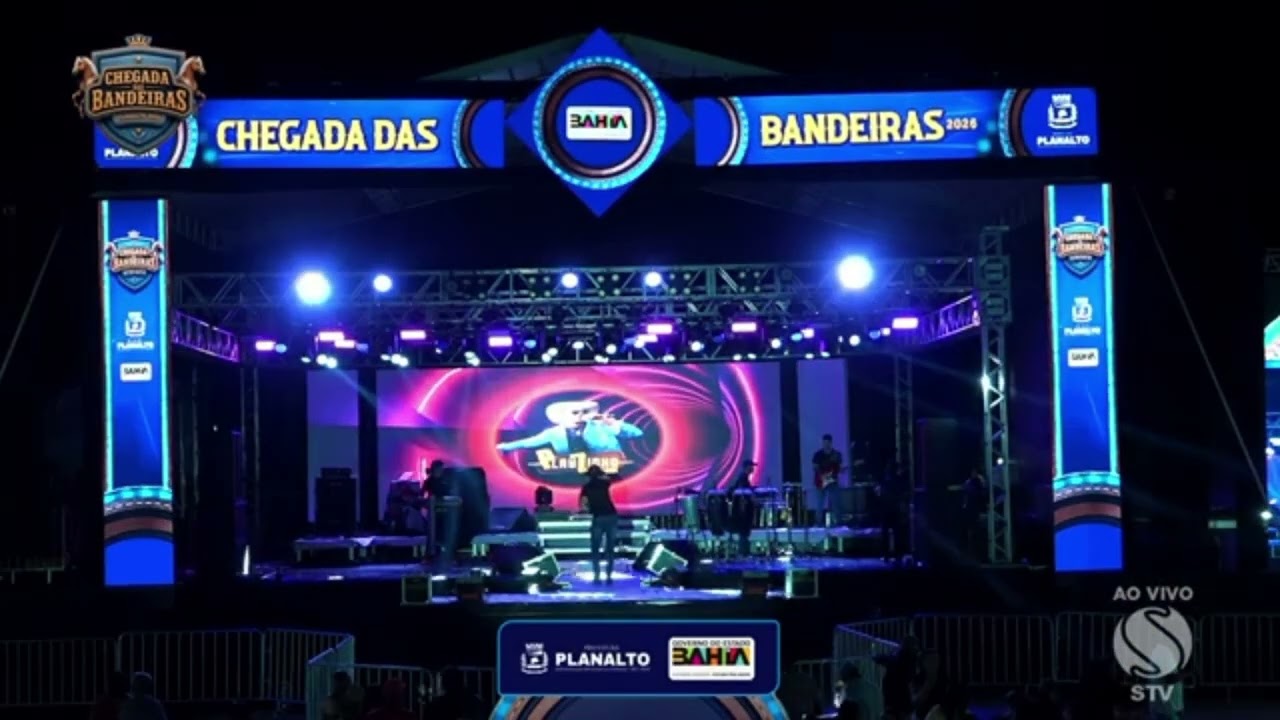 Playzinhodoforró na chegada das bandeiras #brasi #arrochamarcante #viral #show #youtubeshorts #festa