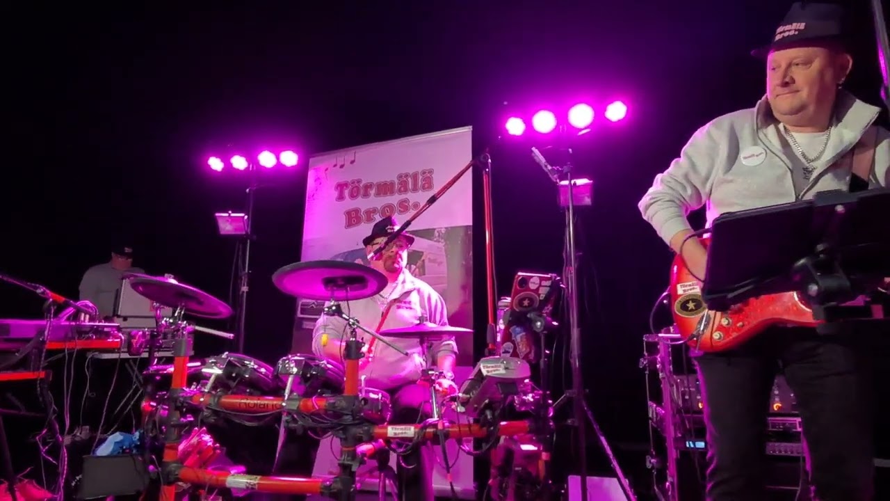 Törmälä Bros - Maailma Ilman Rakkautta