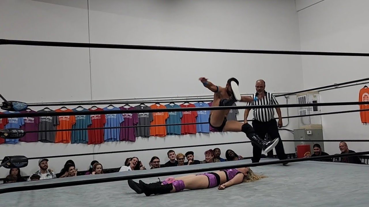 Chasyn Rance vs. Rhiannon Jones