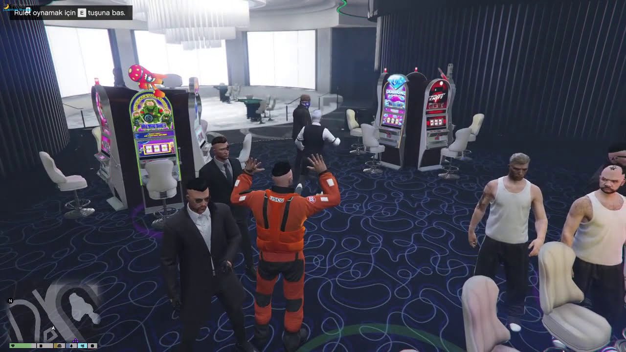 TUGAY GÖK GTA 5 EMİCEYE BIRAKTIM KUMARI DİYİP PARASINI ALIP KUMAR OYNUYOR