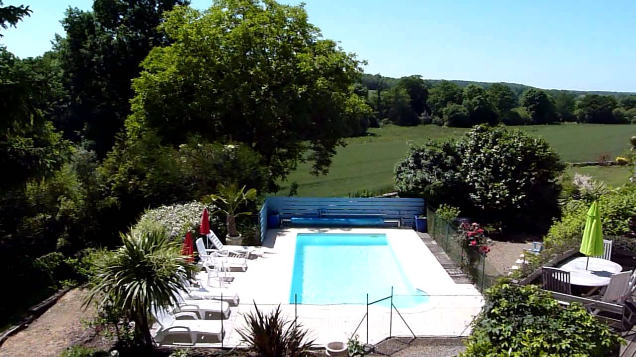 Brittany holiday Gite with private heated swimming pool and Gym