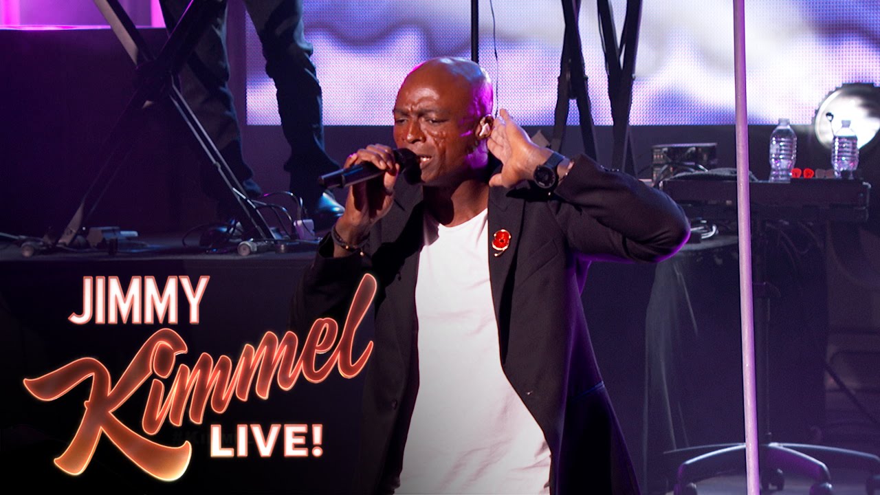 Seal Performs 