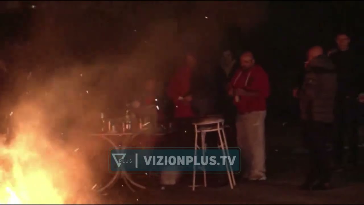 Korça pret pranverën me zjarre, Dita e Verës festohet në të gjithë vendin