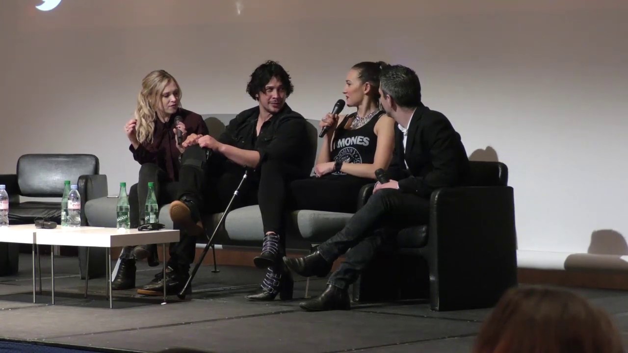 Space Walkers 4 | Bob Morley, Eliza Taylor and Tasya Teles panel