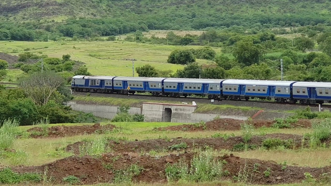 Indian Railway DEMU Staff Special Train At Daundaj Horse Curve