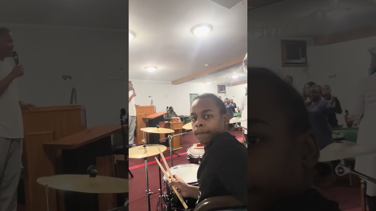 2/13/26 Worship quickly shifts from house raising, to a bump at Mount Zion Temple Of Deliverance🔥 