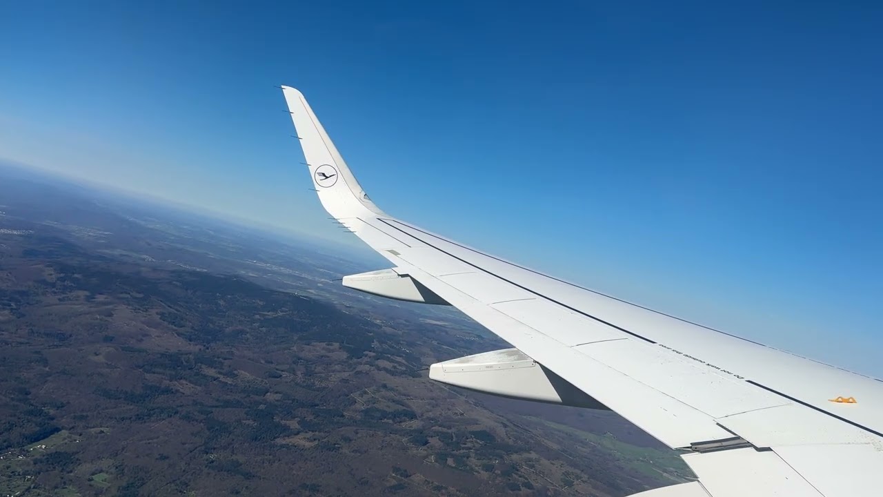 Lufthansa Airbus A320 take-off from Frankfurt am Main (FRA) 07APR2025