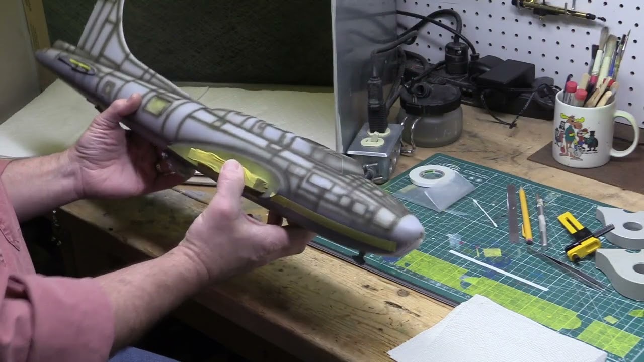 Color Modulation on a Plastic Model Kit - B-17 Build