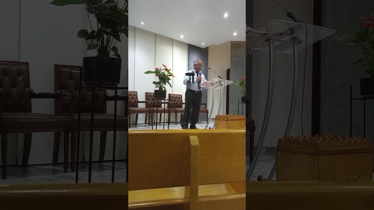 Hay dos huellas. Iglesia de Padierna.