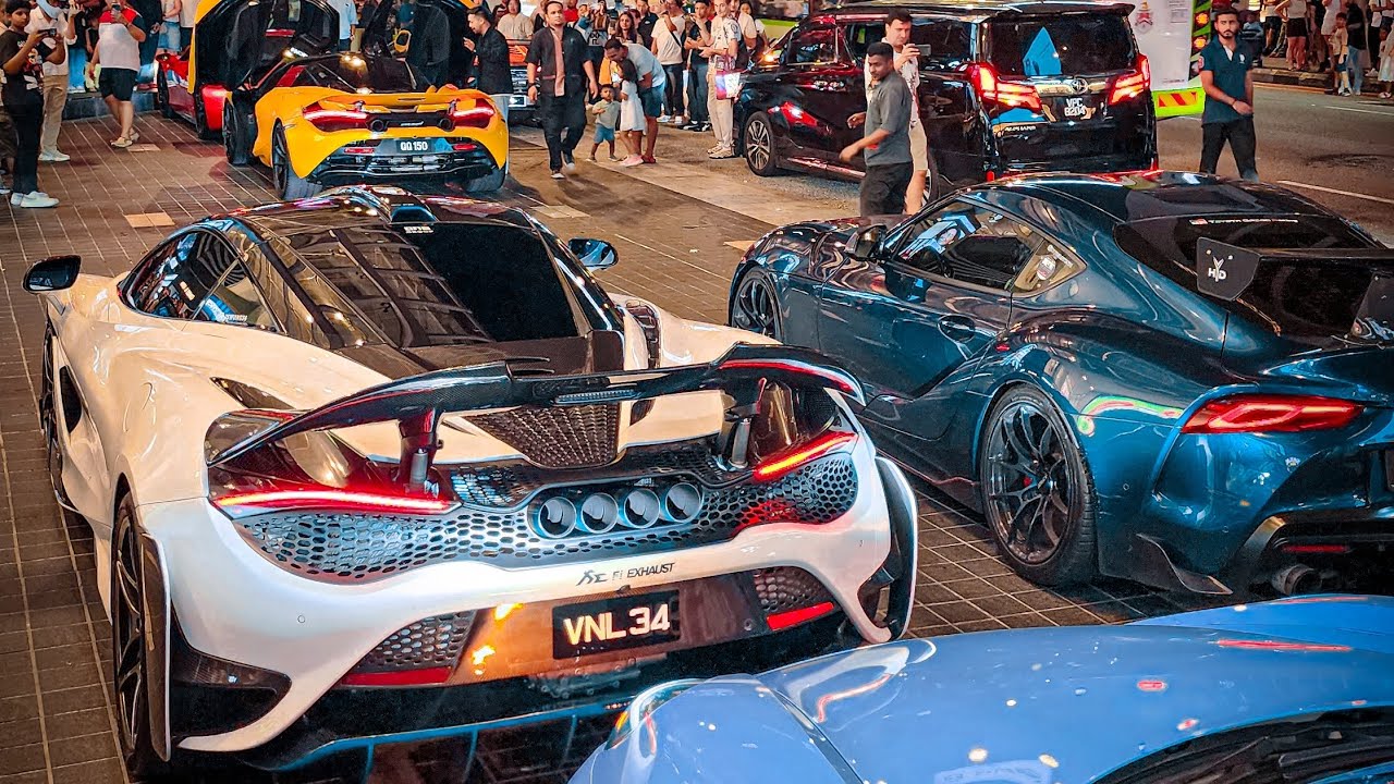 How does it feel to join Car Club in Malaysia City at night ?