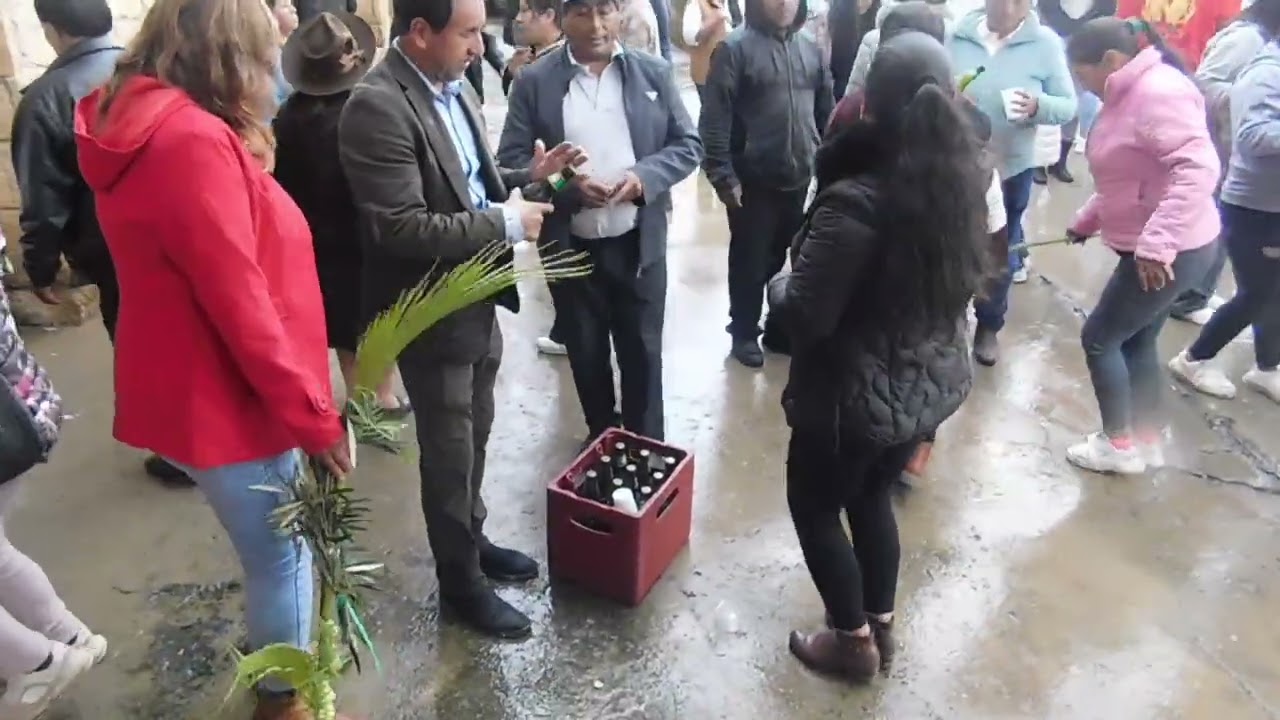 DSCN0165  DOMINGO DE RAMOS , BAILE BAJO LALLUVIA UCO-HUARI-ANCASH 2025