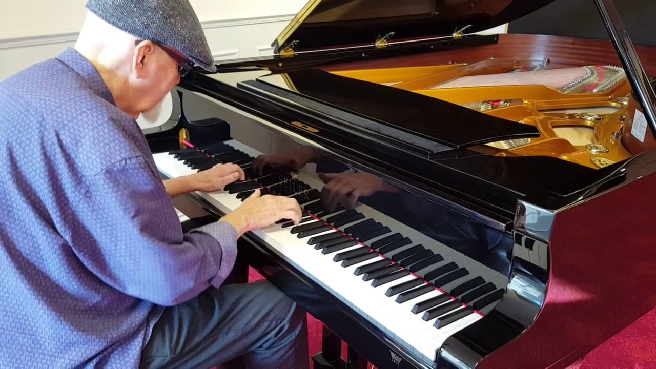 Seiler SE-208 Demo by Brian Browne at Lauzon Music