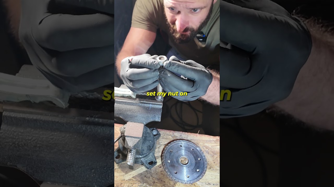 Из подручных материалов в средство для розжига огня #сделайсам #средстводлярозжига #навыки