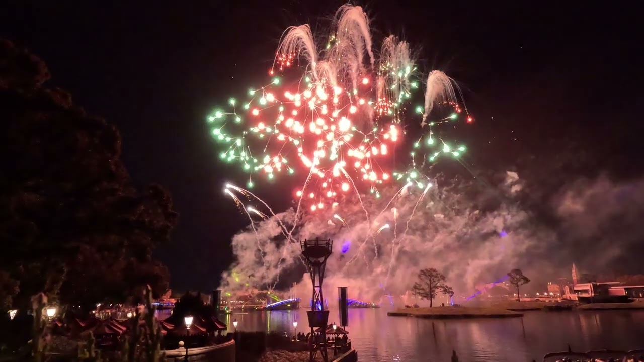 Epcot's Luminous-The Symphony of Us