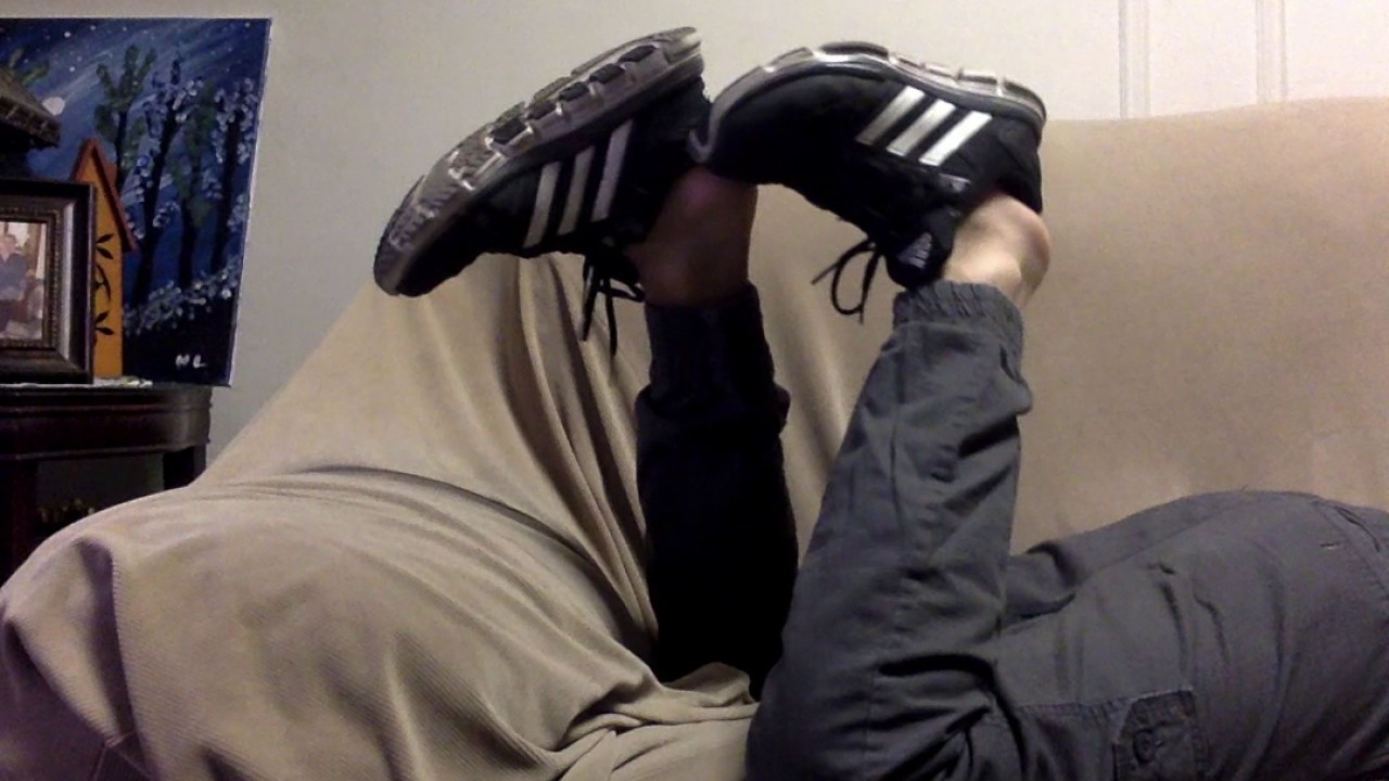 Sockless Adidas Foot Play
