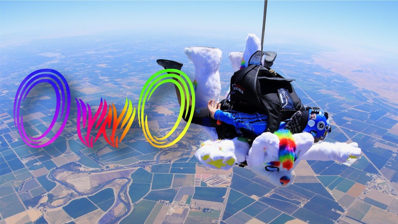 ✈️☁️ BooperNova Skydiving Furry! 🌈😍