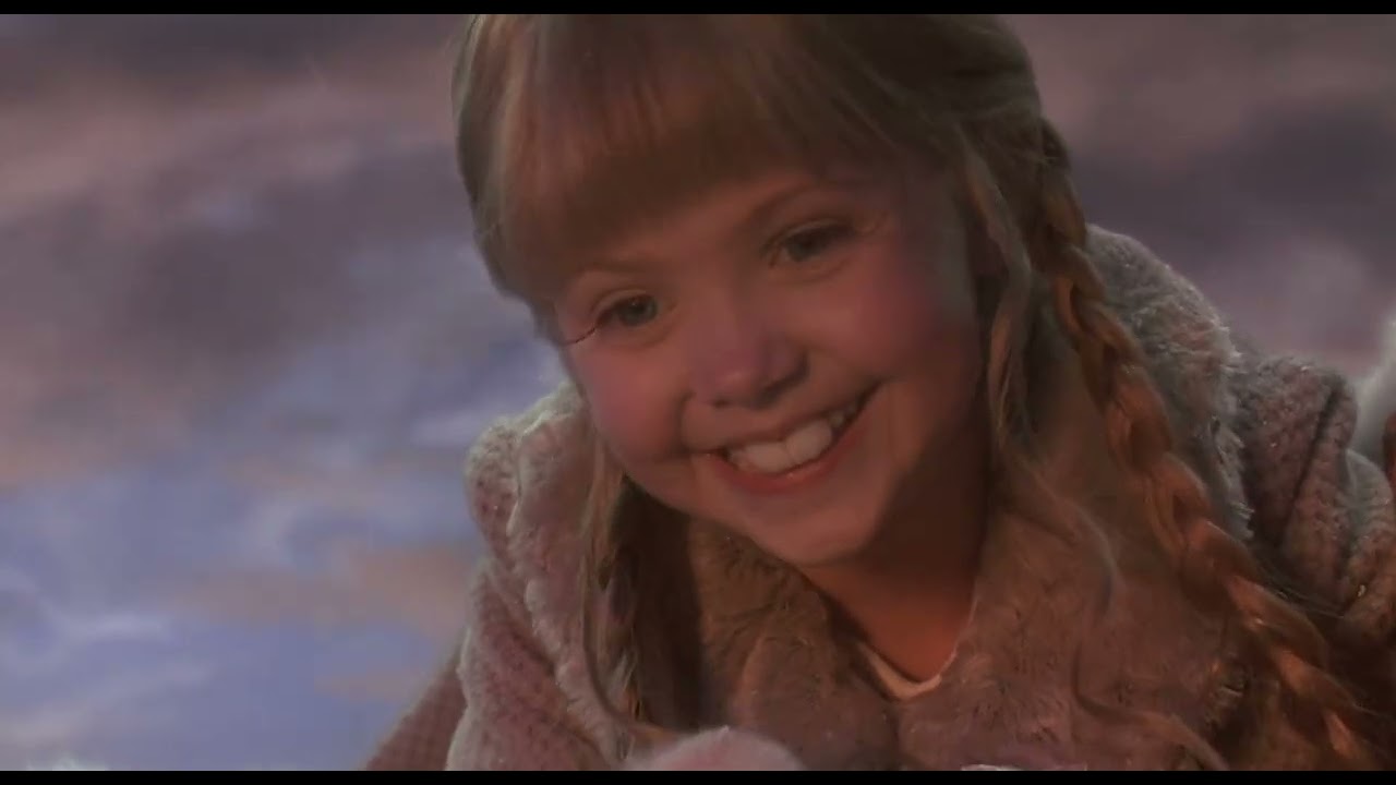 How the Grinch Stole Christmas (2000) Grinch Saves Cindy Lou & Presents