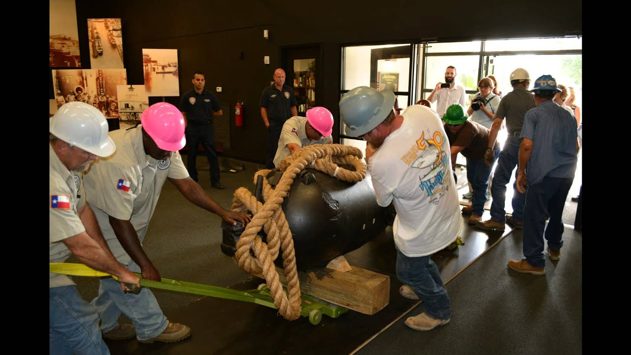 Civil War-era Dahlgren gun arrives at Texas City Museum
