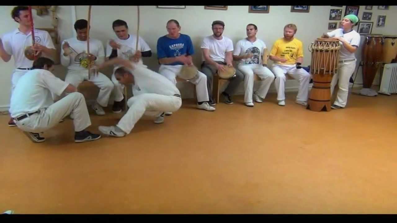Capoeira Angola (Contra Mestre Fabio Formigão e Jesus)