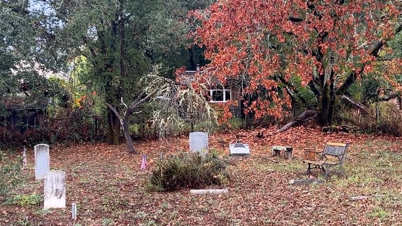 Green Valley Cemetery in Graton - Understated Beauty