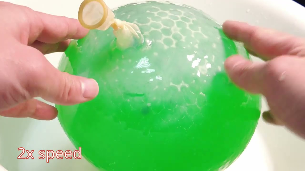 オービーズ1万個で氷の風船スクイーズ作ってみた I made an ice balloon squishy with 10,000 orbees