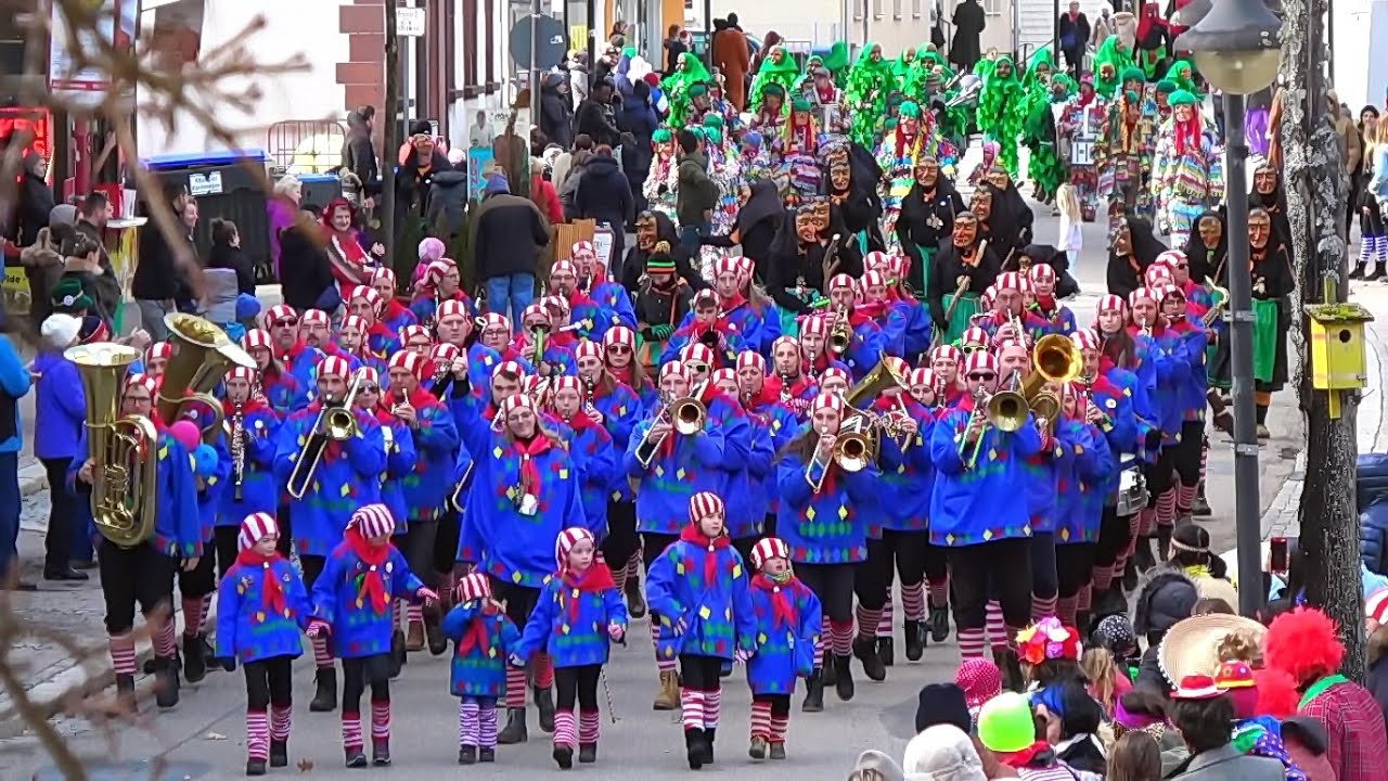 Rosenmontagsumzug in Neustadt 2019 | Alemannische Fasnet 🇩🇪
