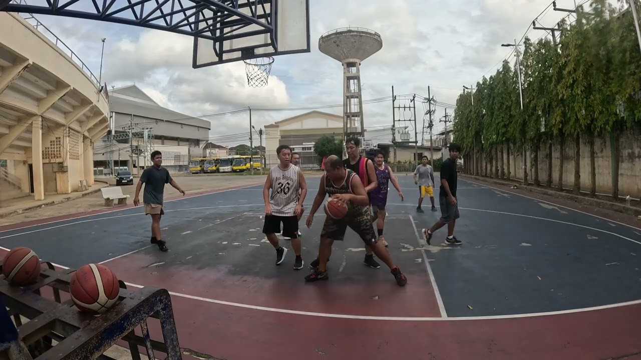 69021906สนามกลางพฤหัสเช้า