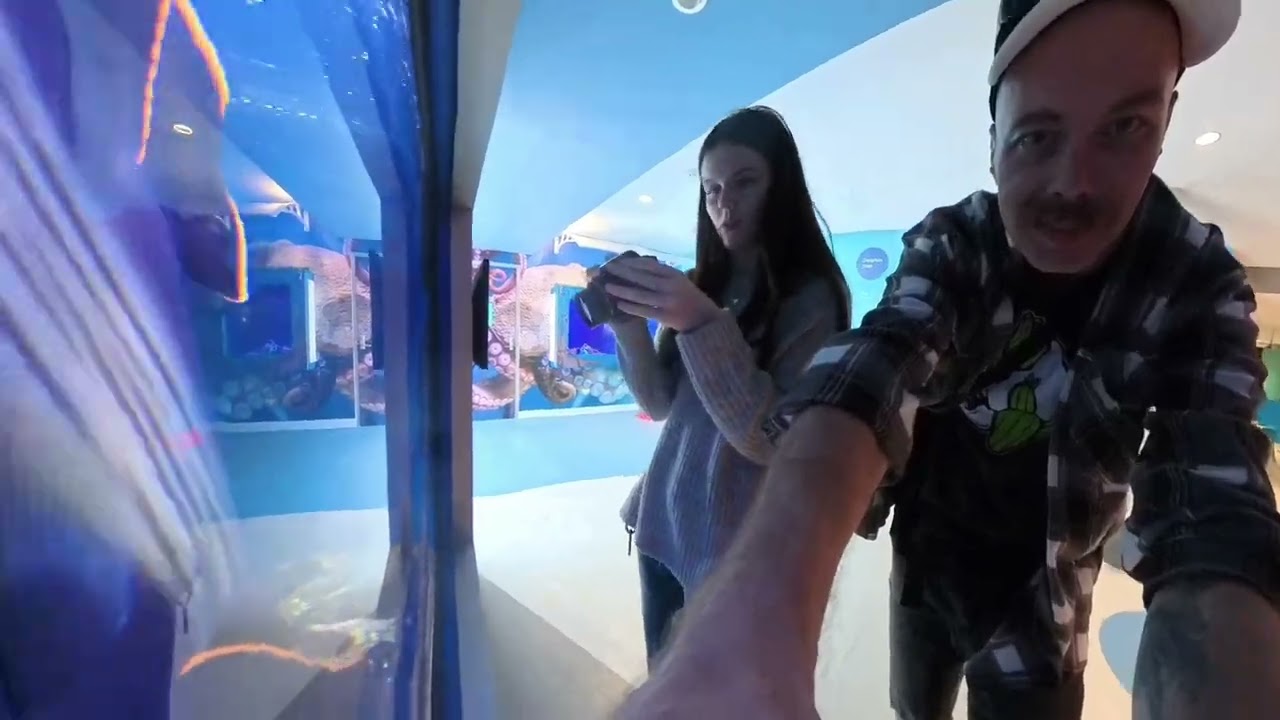 Dolphin Discovery Centre in Bunbury 2025 - Caprice & her Dad