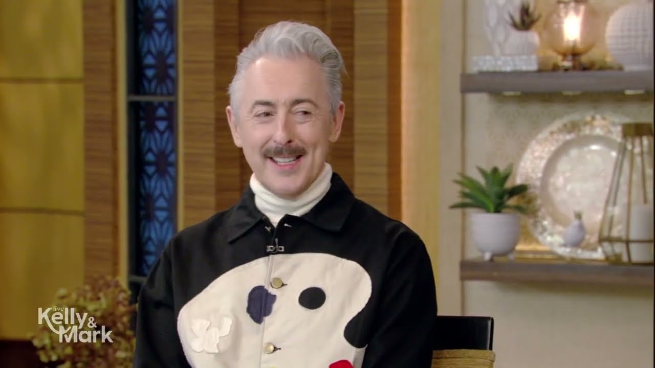 Alan Cumming Talks 