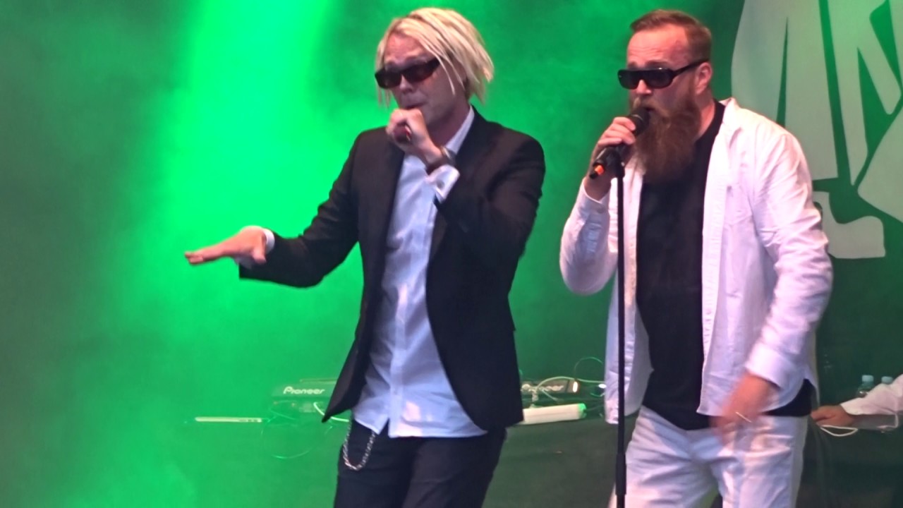 Raptori - Karvanoppaelvis &  Debi Gibson LIVE @ Go90's, Tampere, Finland 5.8.2017