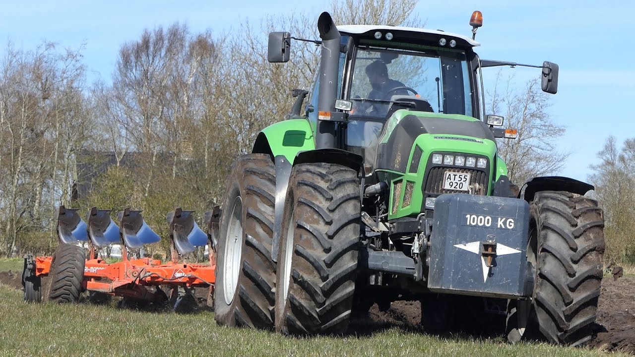 Deutz-Fahr Agrotron X720 in the field ploughing w/ 8-furrow Kuhn Vari-Manager | Danish Agriculture